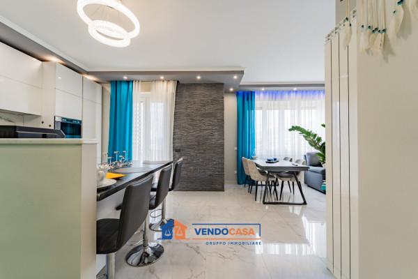Quadrilocale in Via Gabriele d'Annunzio 23, Sanremo