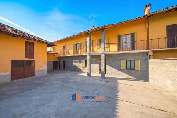 Terratetto unifamiliare in Via Emilio Visconti Venosta 91, Bra — foto 2 di 5