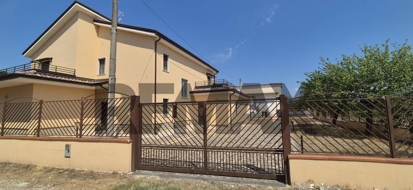 Villa in Volturno 21, Ruviano — foto 2 di 5