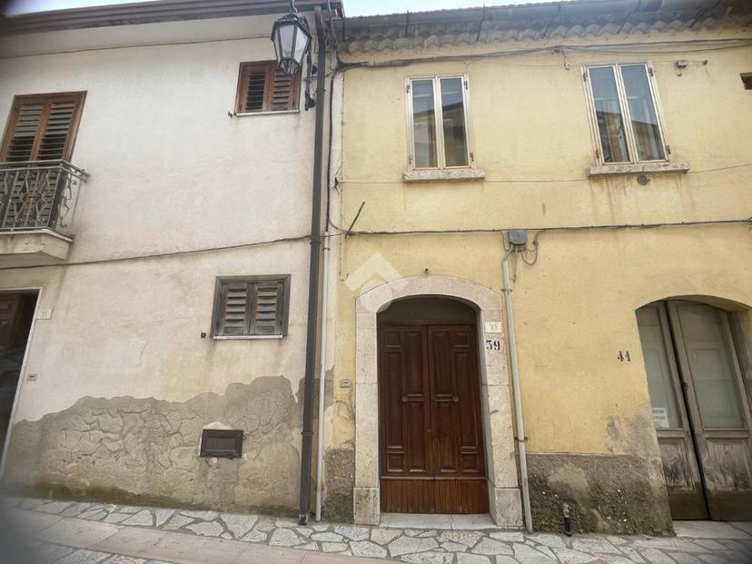 Casa indipendente in Strada Statale Tangenziale Ovest, Benevento — foto 4 di 5