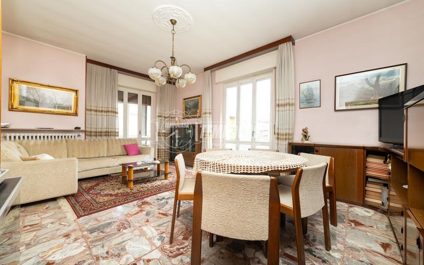 Villa in Via Pavia 6, Seriate — foto 3 di 5
