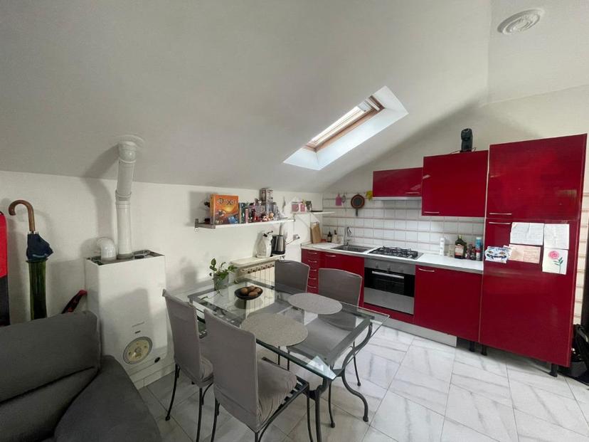 Bilocale in Via Ippolito Nievo 4, Monza