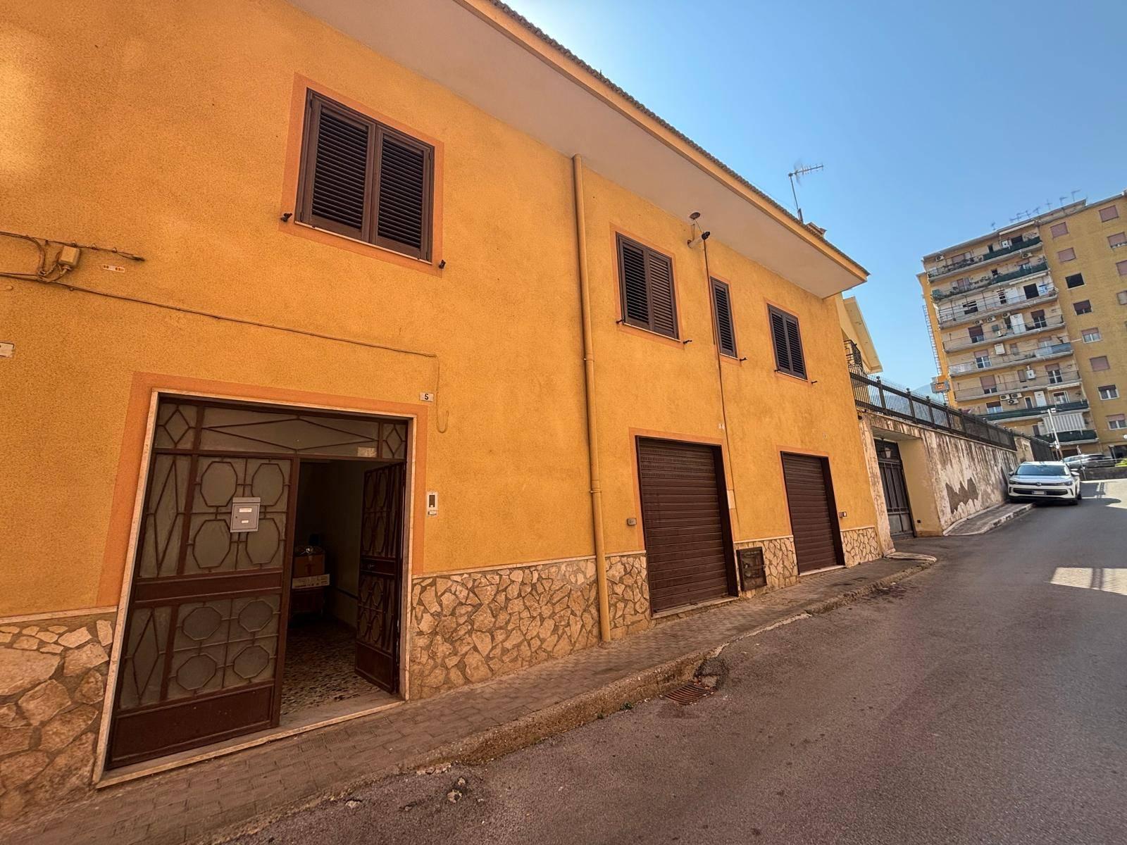 Casa indipendente in Via Marco Polo 5, Angri