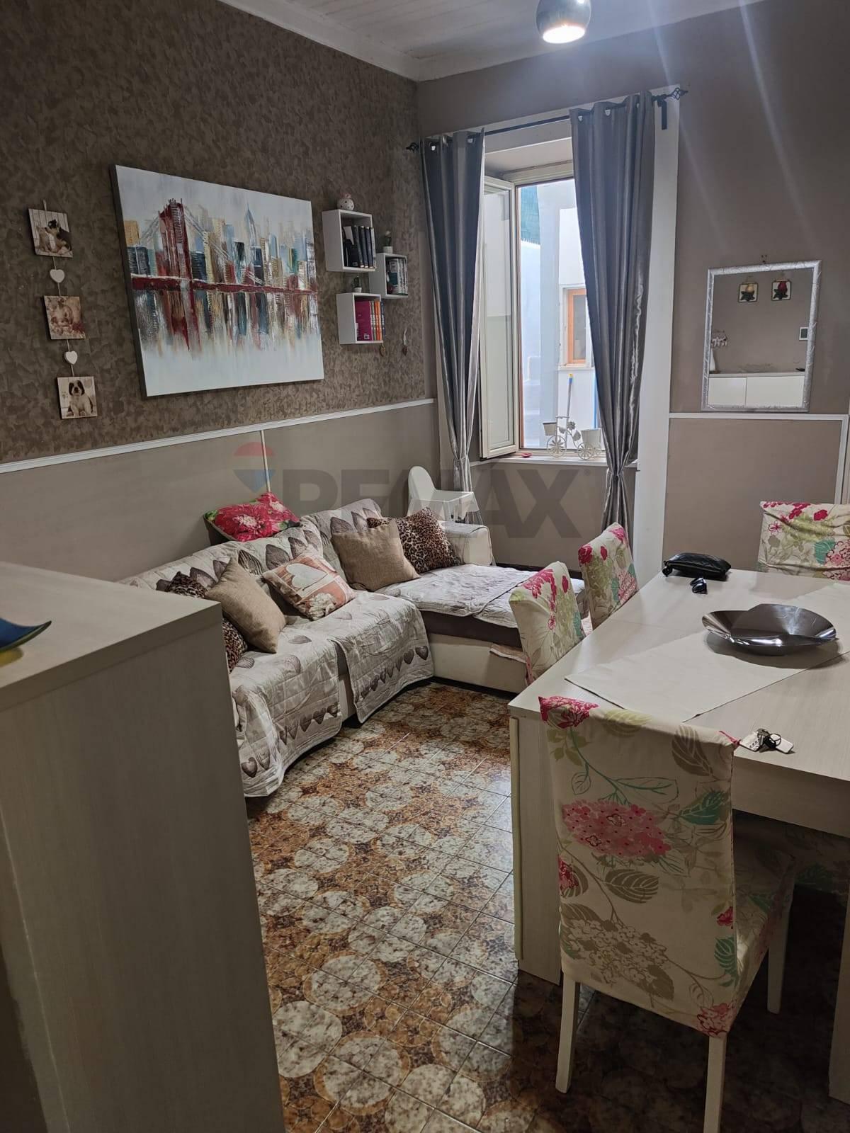 Casa indipendente in Via Francesco Crispi 278, Alì Terme