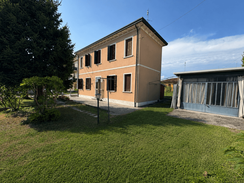 Casa indipendente in Via Cappellini 2, Padova