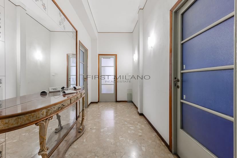 Trilocale in Viale Lunigiana 4, Milano