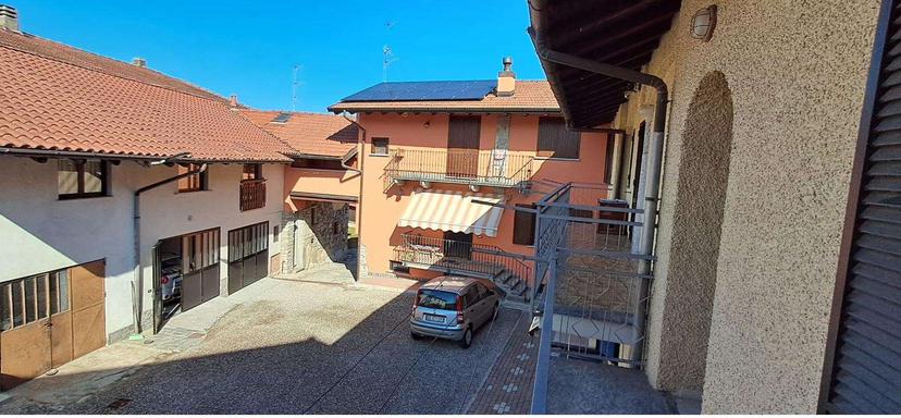 Porzione di casa, Brebbia — foto 4 di 5