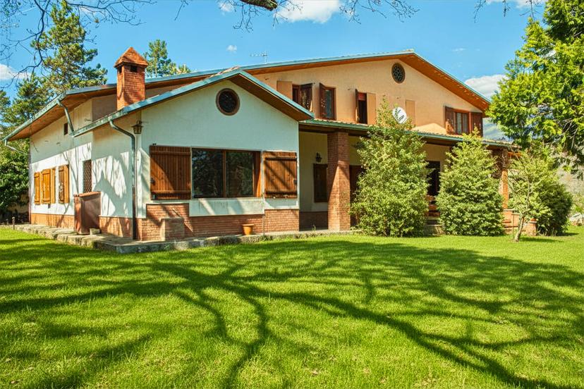 Casa indipendente in Via di Spedino, Borgorose — foto 2 di 5
