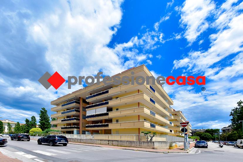 Quadrilocale in Via Milano  9, San Nicola la Strada — foto 2 di 5