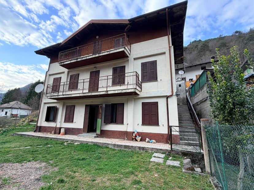 Villa unifamiliare in Chiusaforte 107, Chiusaforte — foto 4 di 5
