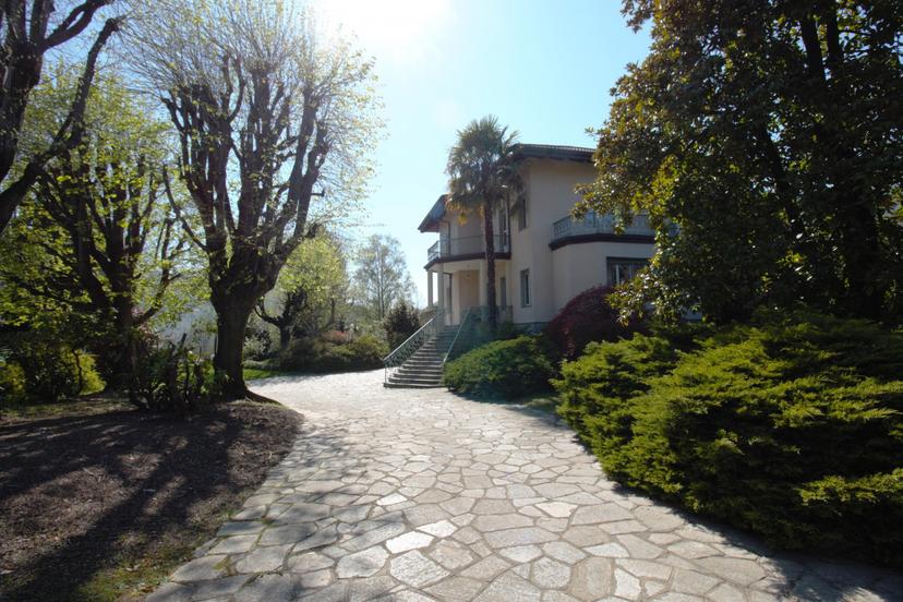 Villa in Via Cavour, 106, Corio — foto 3 di 5