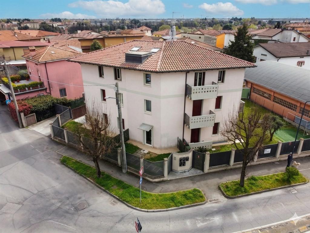 Trilocale in Viale IV Novembre 17, Palazzolo sull'Oglio