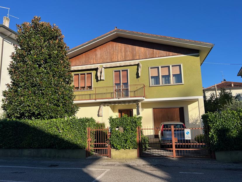 Casa indipendente in Via Venezia, 3, Lonigo — foto 2 di 5