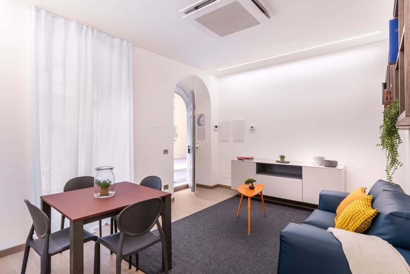 Monolocale in Via Cavour 238, Roma