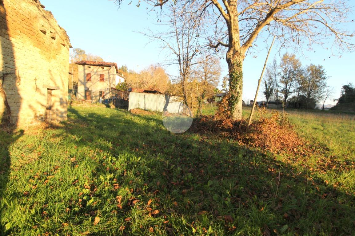 Rustico in Str. Quinzo, Neviano degli Arduini