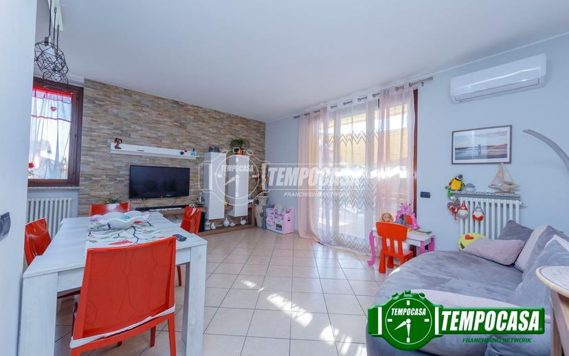 Trilocale in Via San Martino, Zeccone — foto 5 di 5