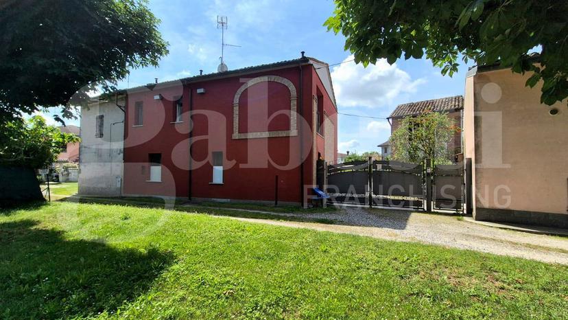 Casa indipendente in  Via Santi 28, Monticelli d'Ongina — foto 4 di 5