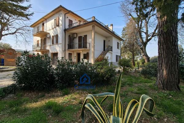 Villa bifamiliare, Treia — foto 4 di 5