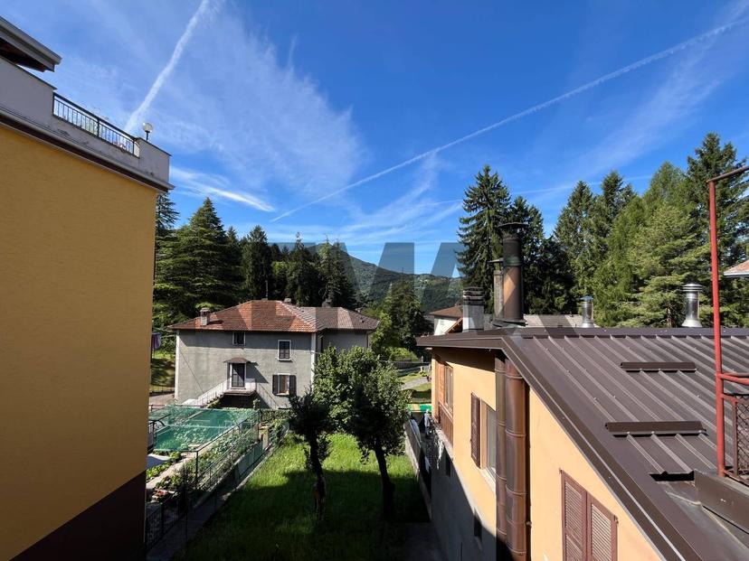 Casa indipendente, Esino Lario — foto 3 di 5