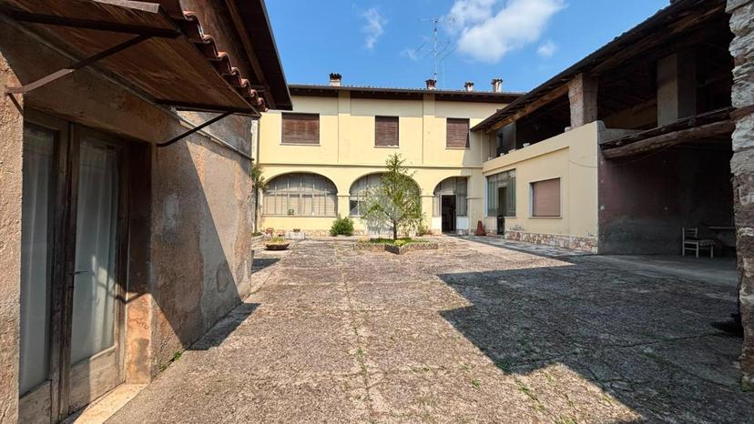 Rustico in Via M. Scarpari 15, Botticino — foto 3 di 5