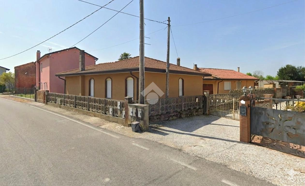 Casa indipendente in Via Carrare 83, Agna