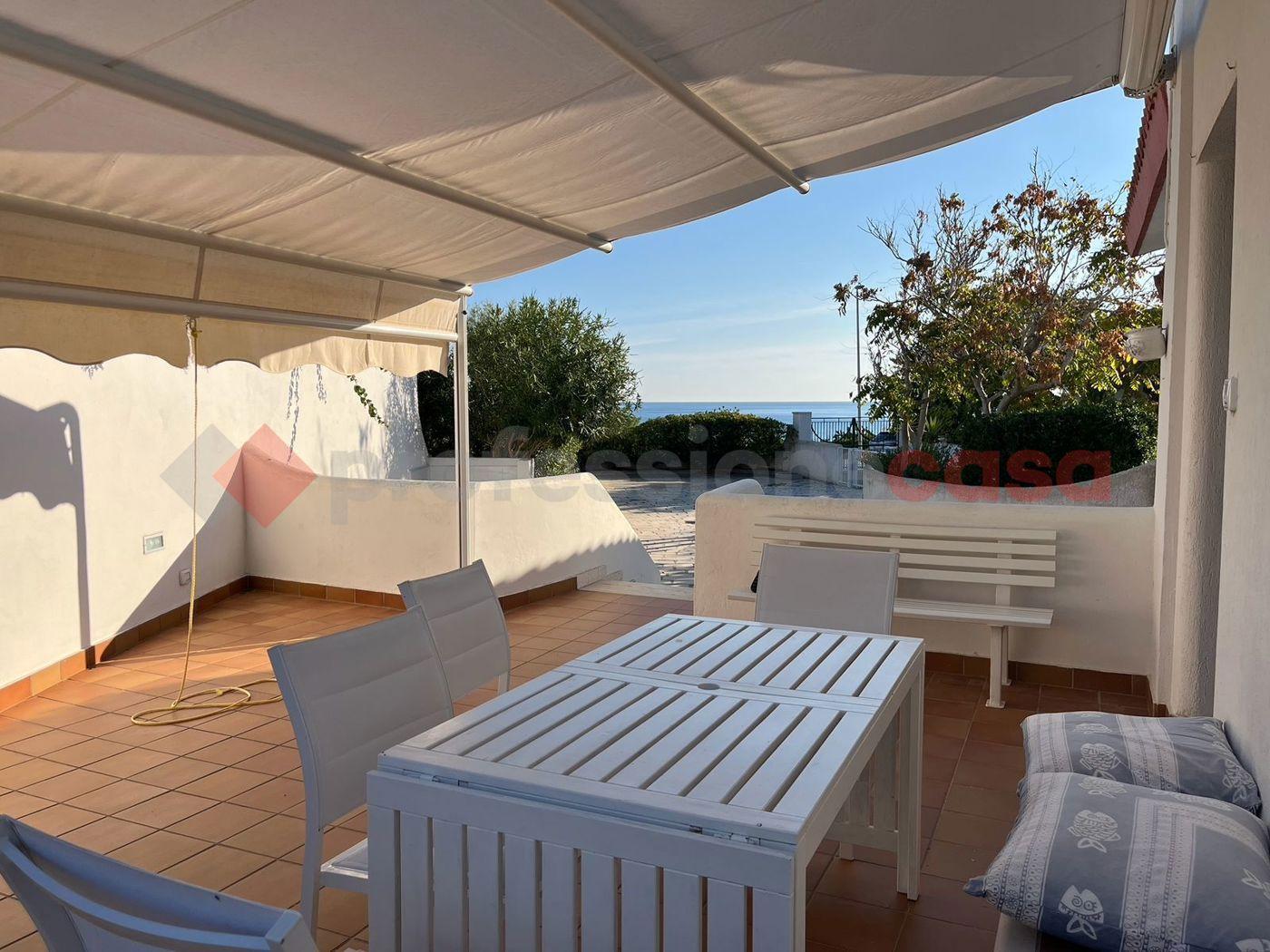 Villa in Via per San Pietro  83, Maruggio