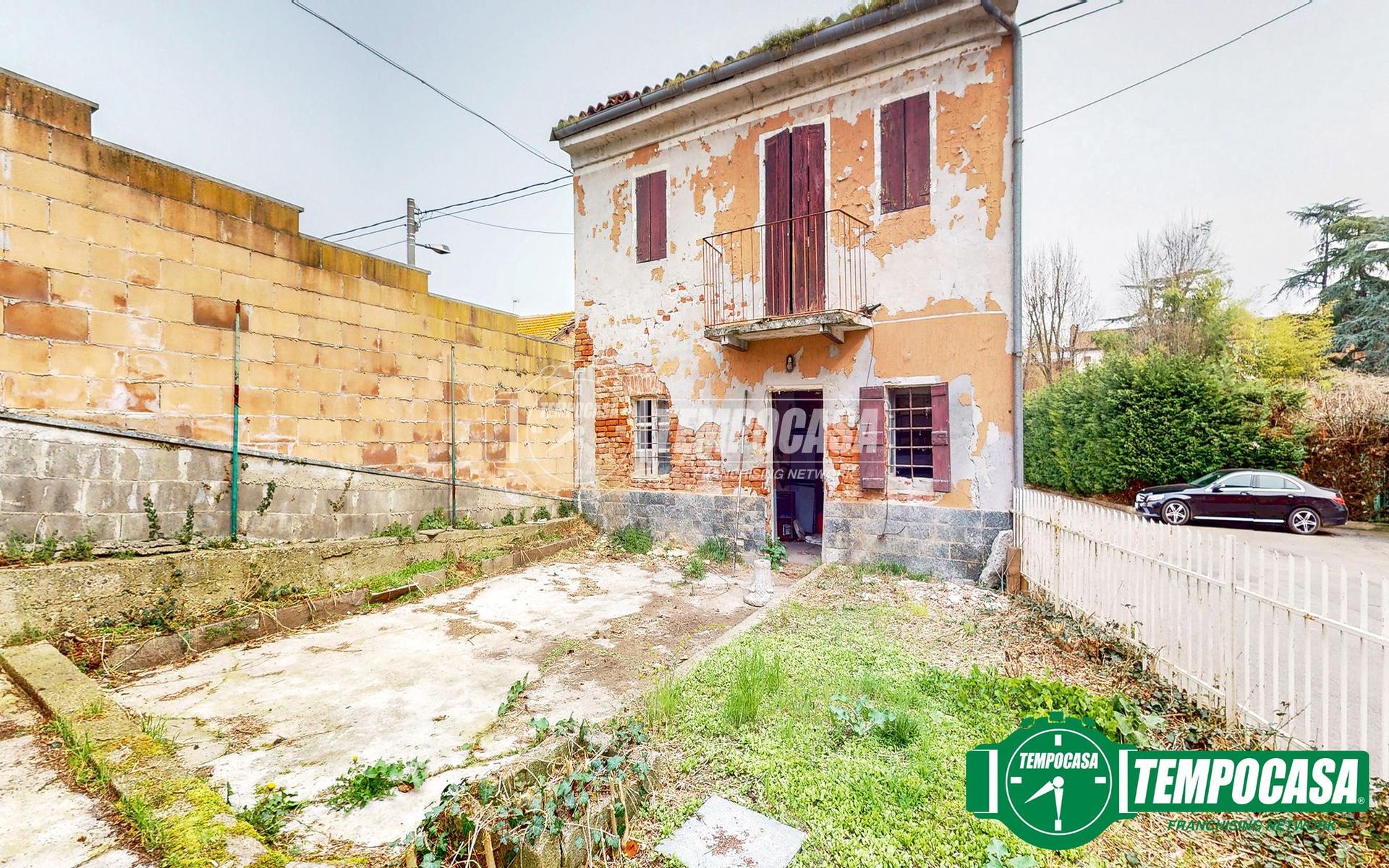 Casa indipendente, Mirabello Monferrato