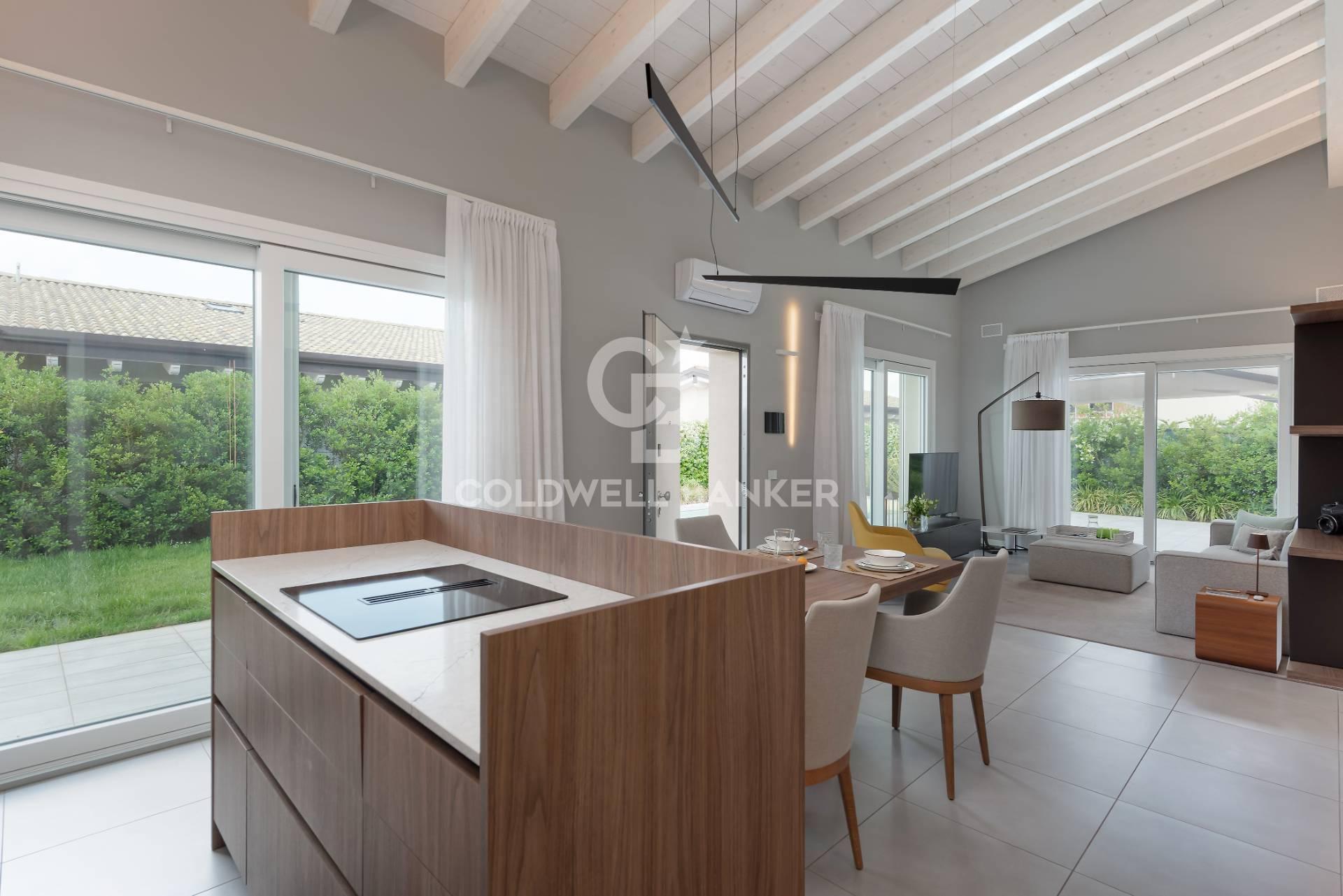 Villa in Via Mezzecolle, Desenzano del Garda