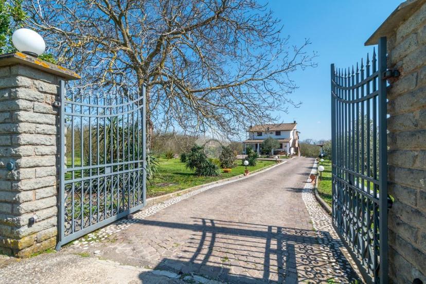 Villa in Strada Vigna Grande 3, Ronciglione — foto 4 di 5