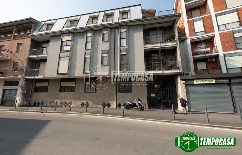 Bilocale in Via Martiri della Libertà, Locate di Triulzi — foto 2 di 5