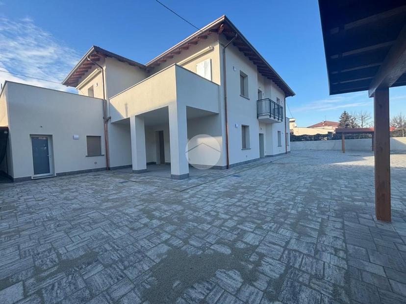 Trilocale in Via Antonio Locatelli 57, Bariano — foto 3 di 5