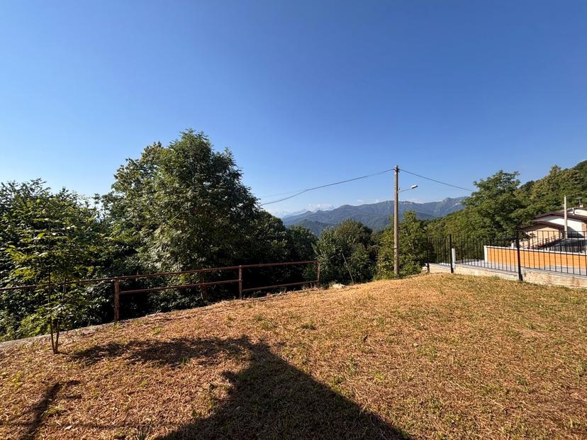 Casa indipendente in Frazione Piatta Sottana 21, Montemale di Cuneo
