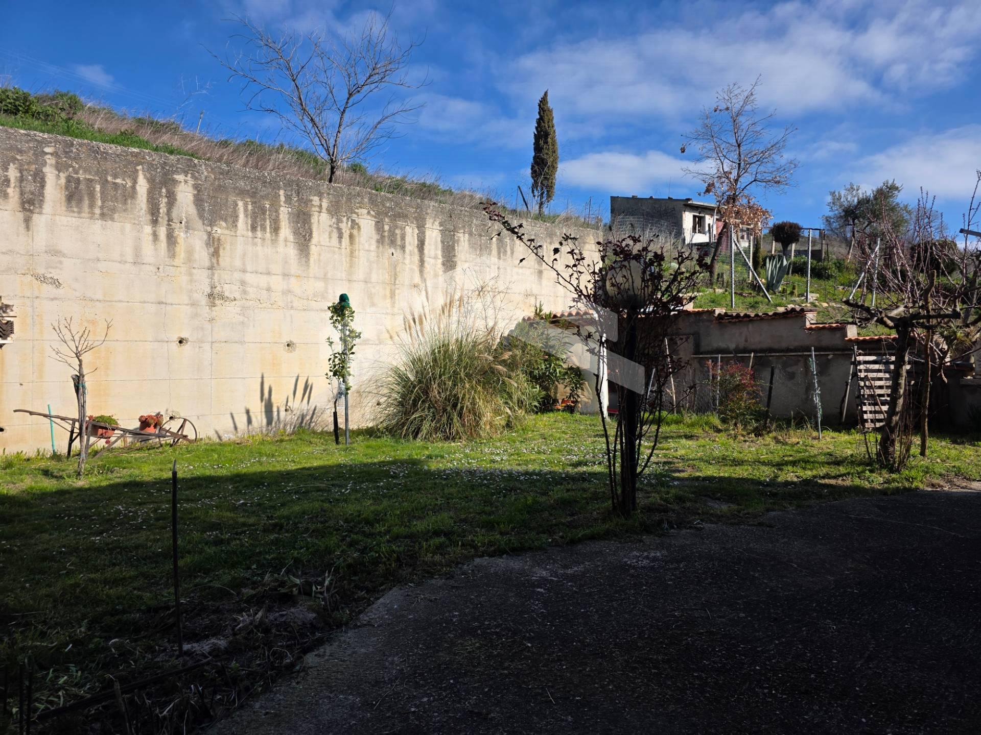 Casa indipendente, Castelbottaccio