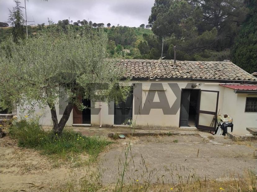 Villa in Contrada Rasalgone Snc, Piazza Armerina — foto 3 di 5