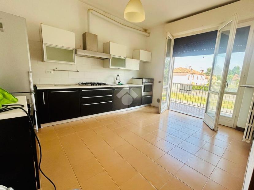 Casa indipendente in Via Pisa, Mantova — foto 5 di 5