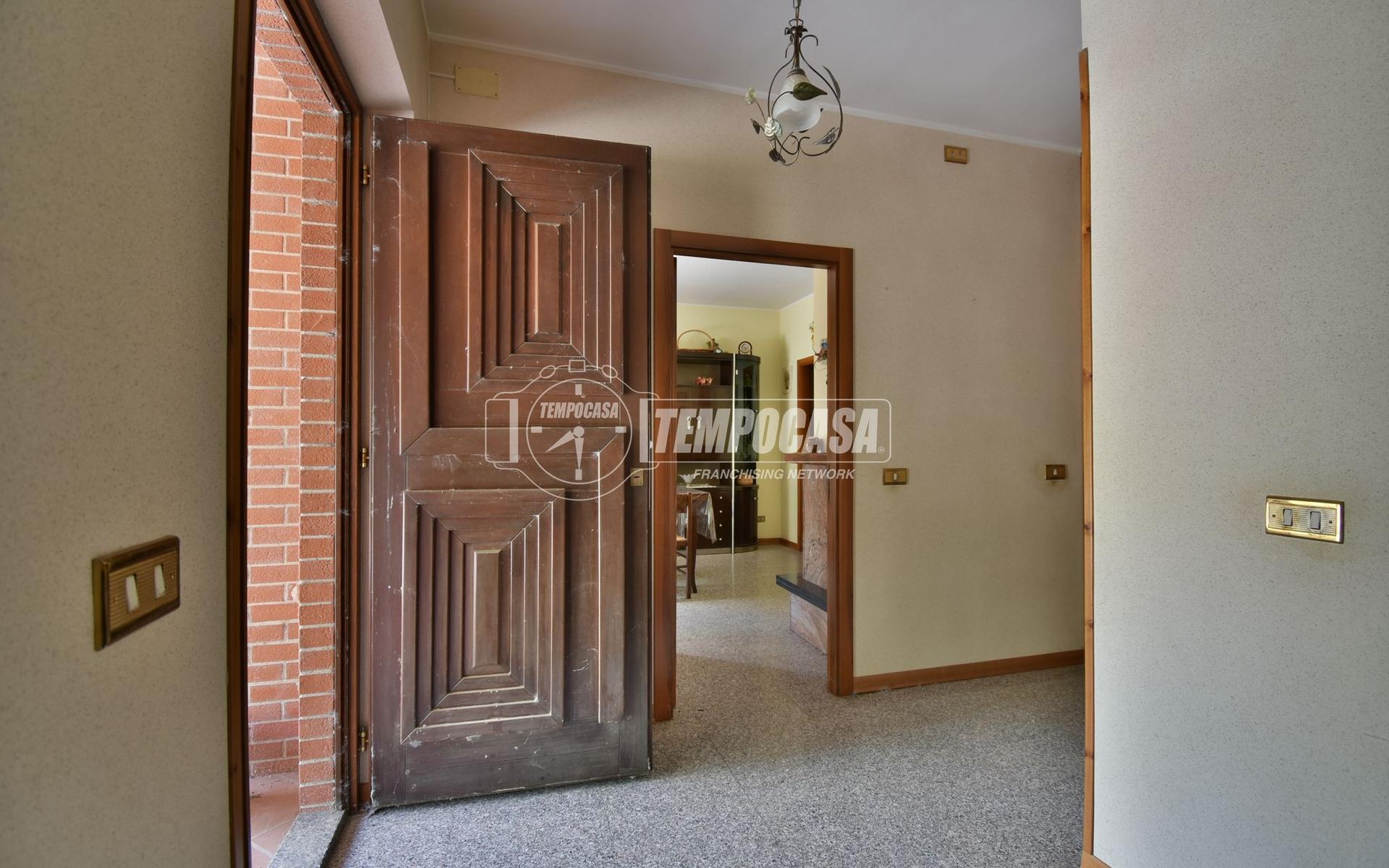 Casa indipendente in Moricuccia 14, Belforte del Chienti
