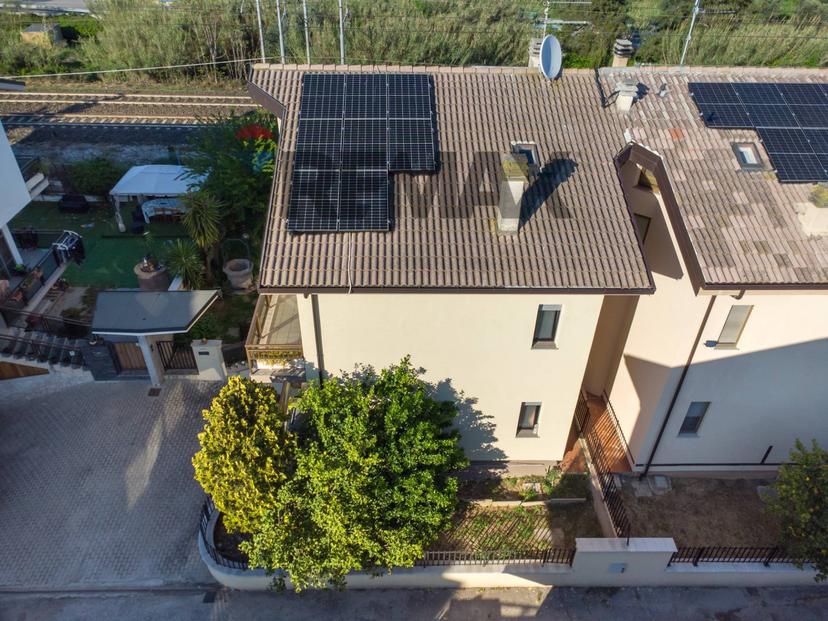 Casa indipendente in Viale Matrino 222, Città Sant'Angelo — foto 4 di 5