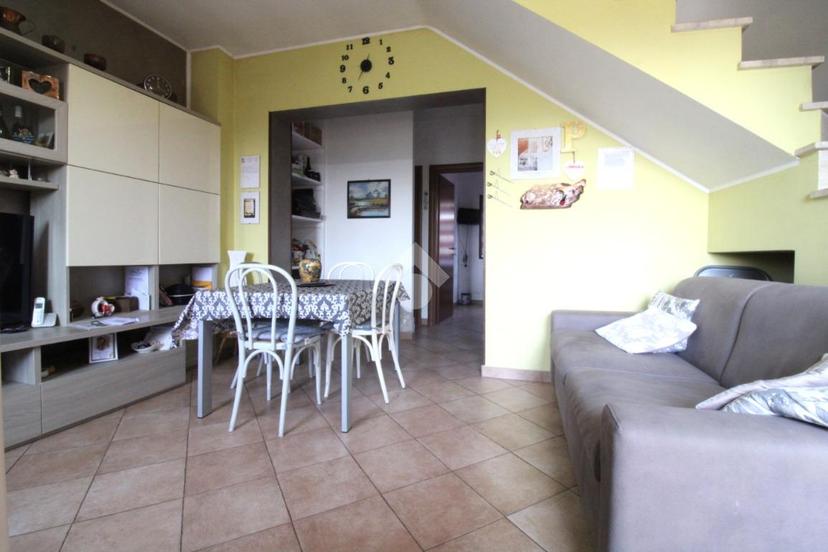 Casa indipendente in Contrada Monteverde, Vinchiaturo