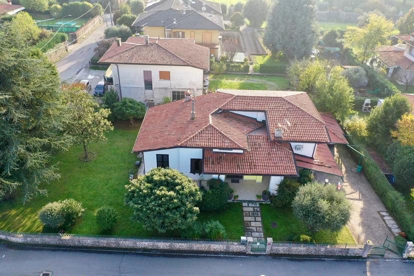 Villa, Prevalle — foto 5 di 5