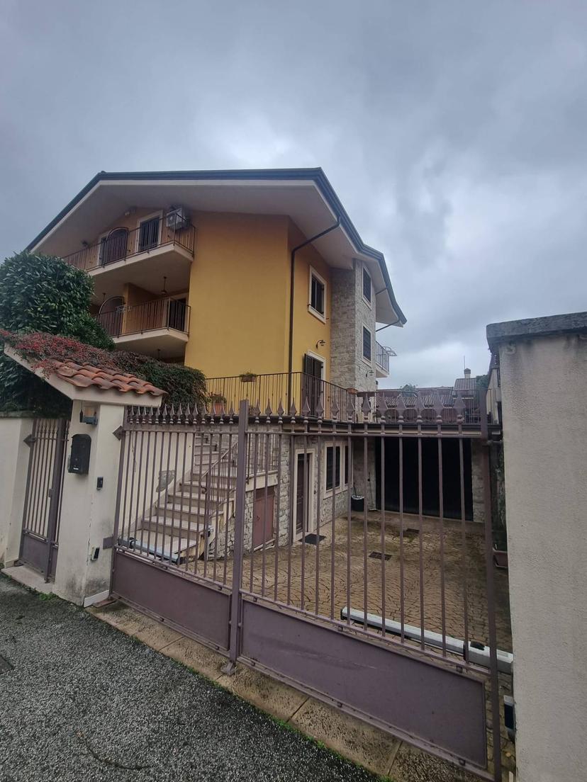 Villa in Contrada Serroni, Avellino — foto 2 di 5