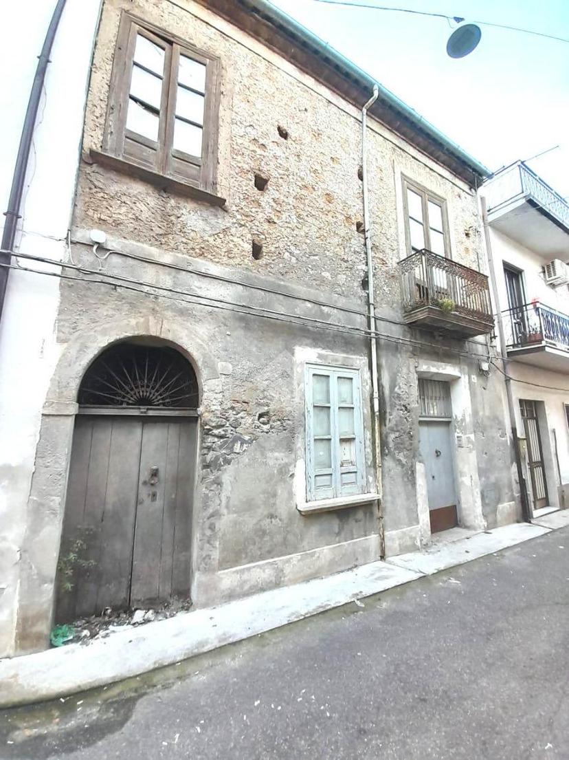 Casa indipendente in Via Francesco Branca, Castrovillari — foto 2 di 4