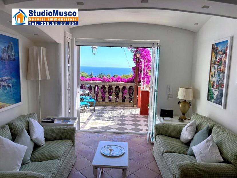 Quadrilocale in Via Camerelle, Capri — foto 2 di 5