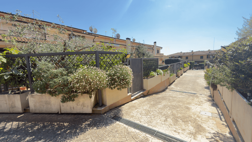 Villa a schiera in Via di Vallelunga, Rignano Flaminio — foto 3 di 5