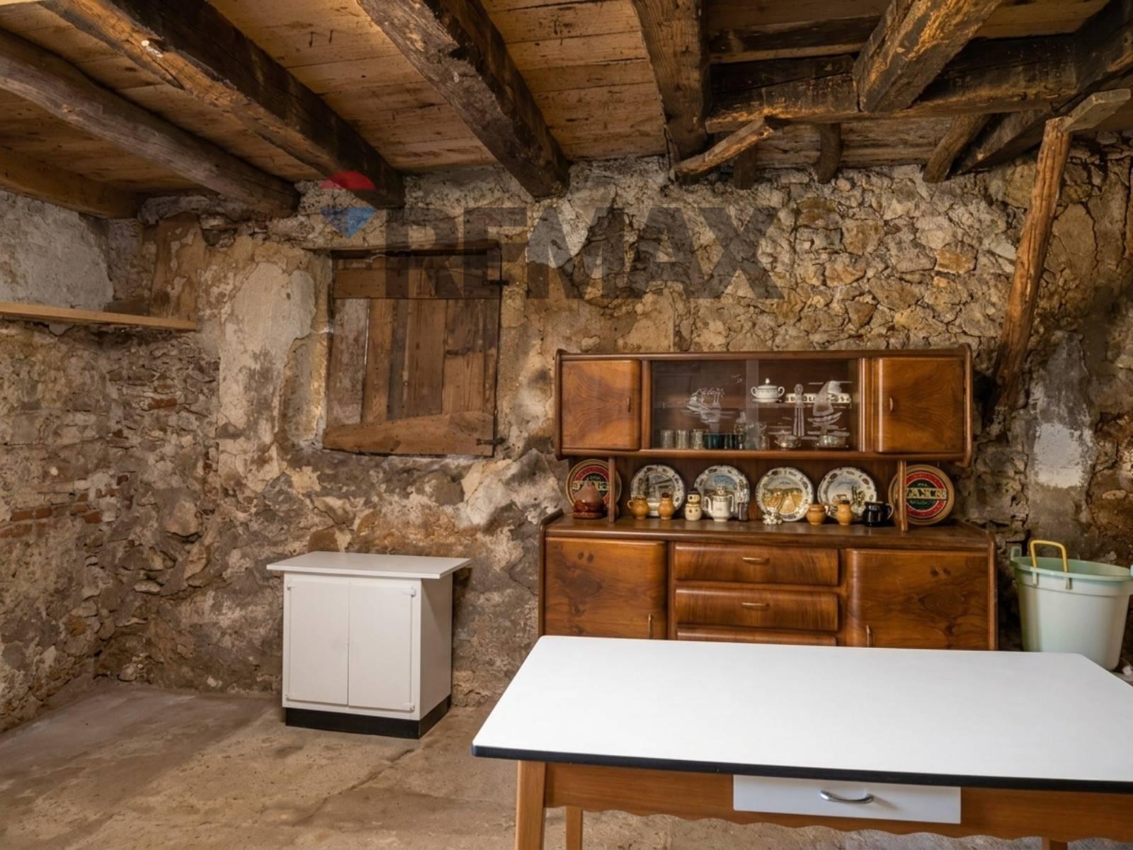 Casa indipendente in Via Antonio Fogazzaro 17, Caltrano