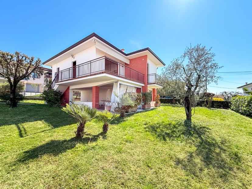 Villa in Villaggio Riviera 1, Bardolino — foto 3 di 5