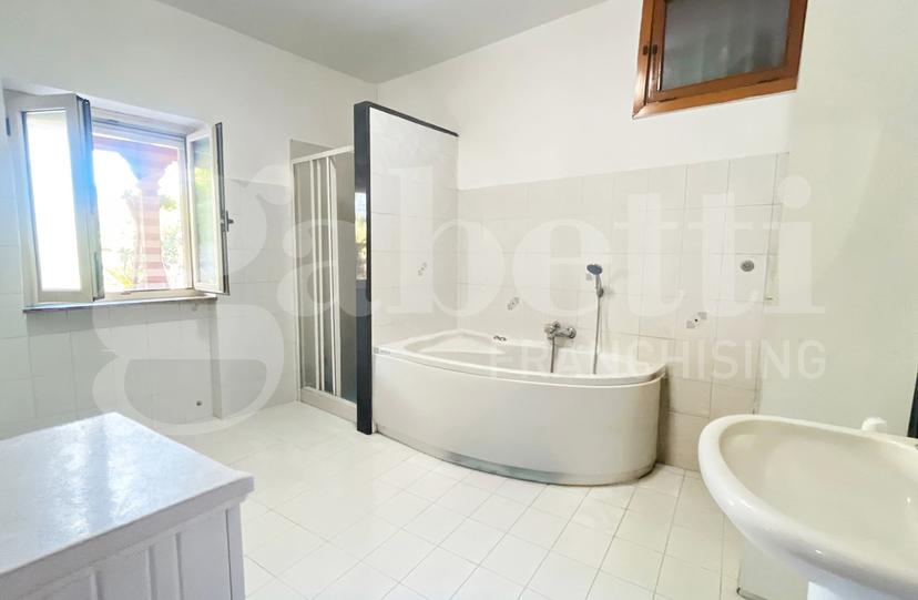 Casa indipendente in Via Catone , Bellona — foto 4 di 5