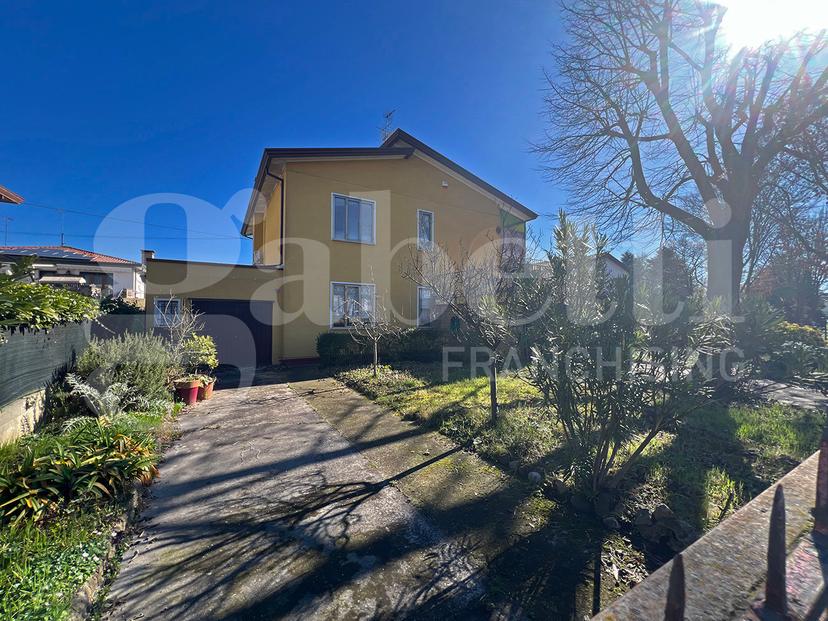 Villa bifamiliare, Piove di Sacco — foto 2 di 5
