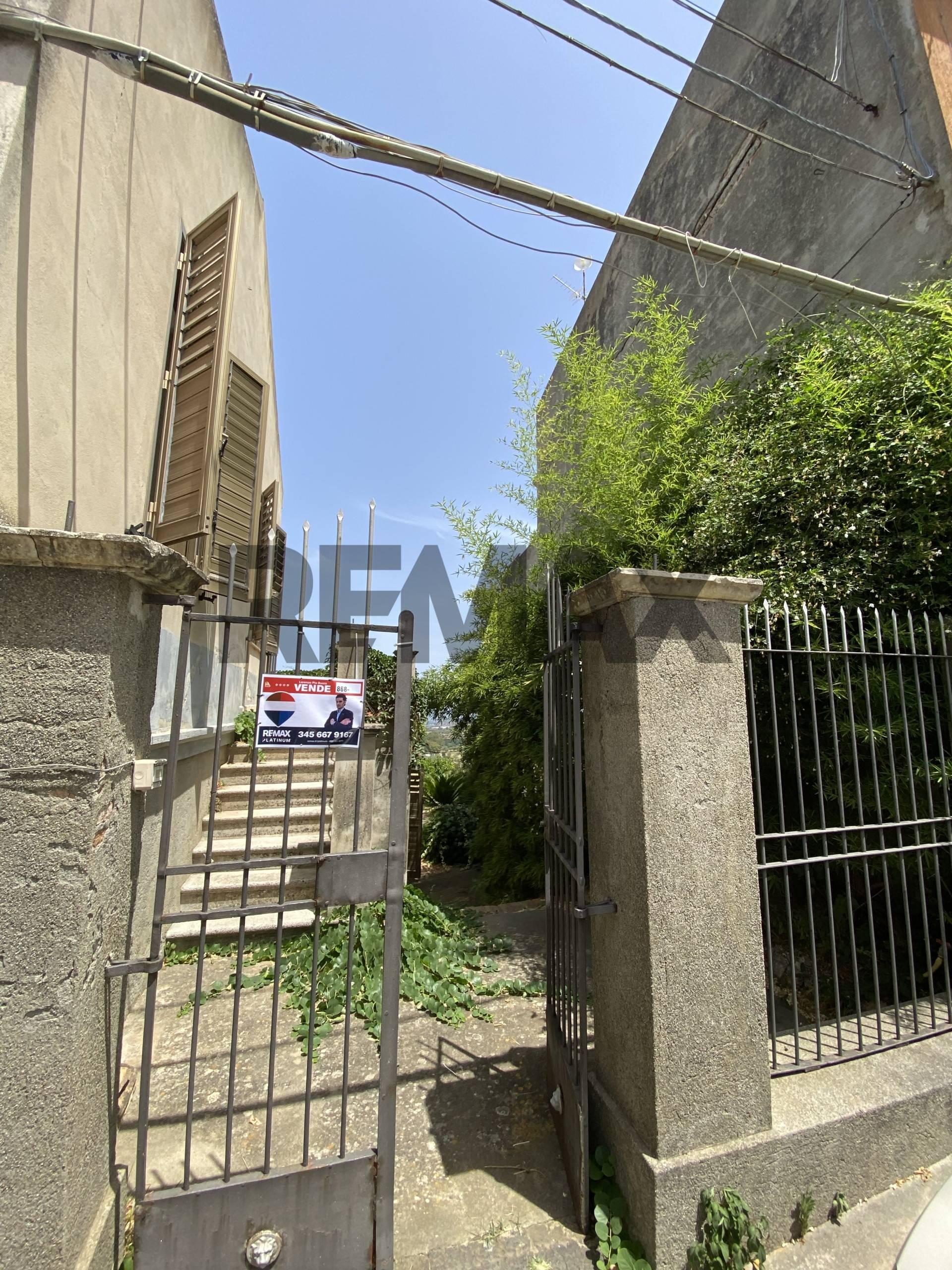 Villa in Via Mannella 15, Spadafora