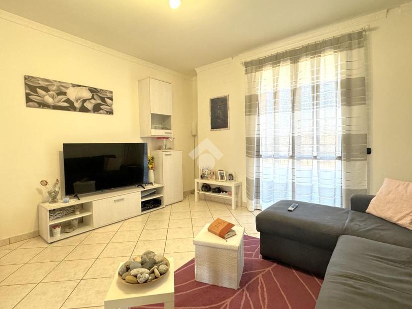 Trilocale in Via Seneca 30, Reggio nell'Emilia — foto 4 di 5