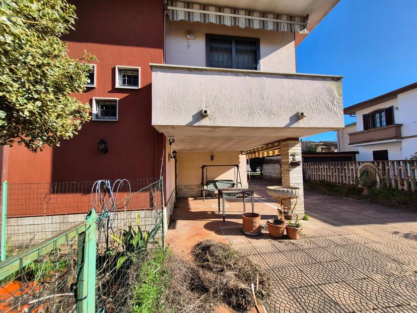 Villa in Via  Alcide De Gasperi 12, Valera Fratta — foto 2 di 5
